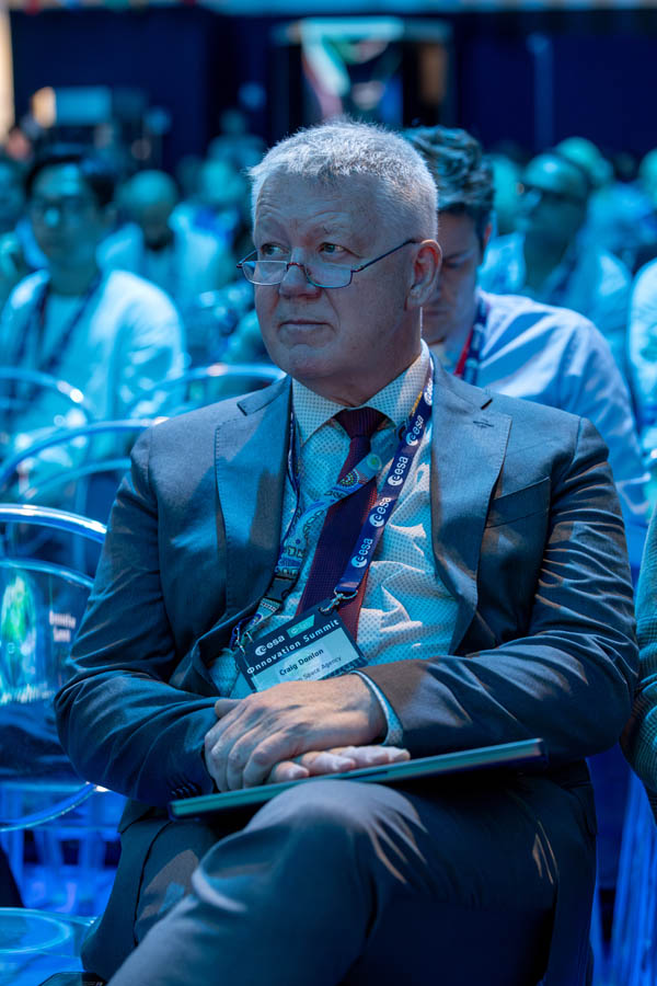 ESA_DAY1_211