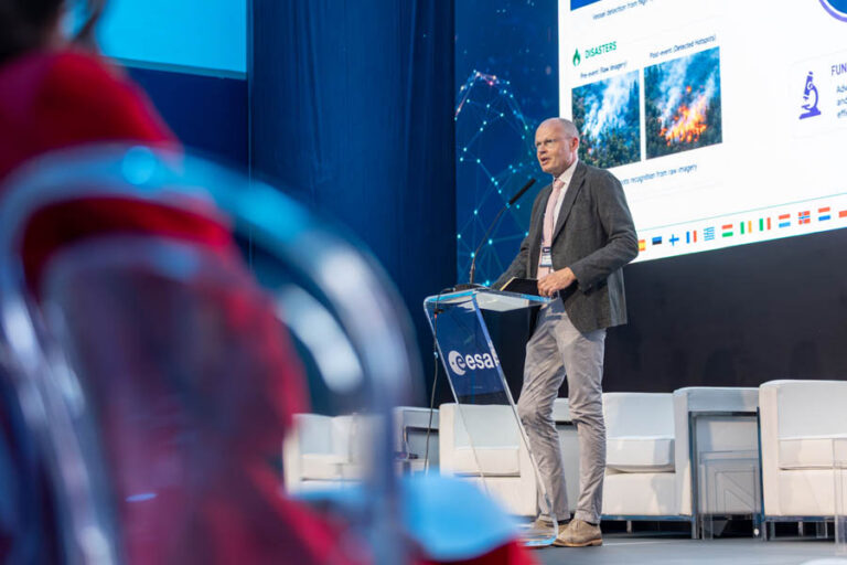 ESA_DAY1_229