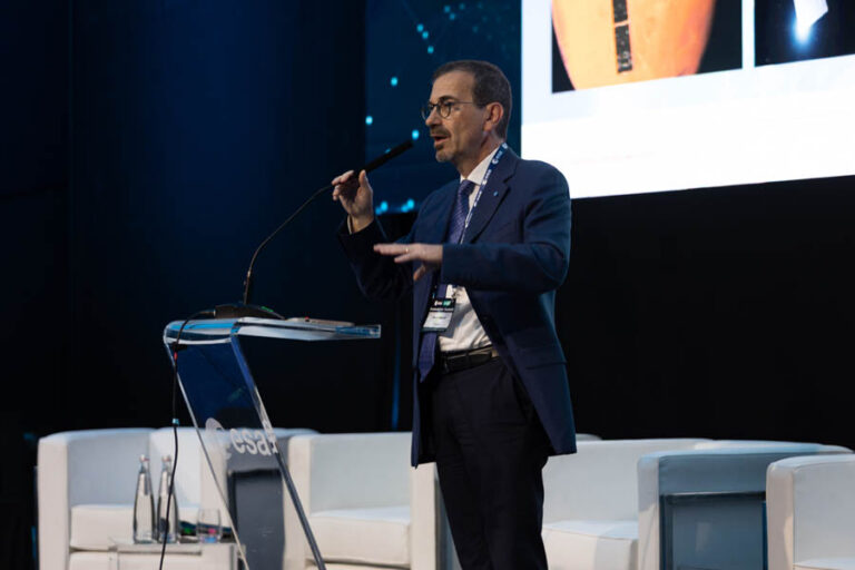 ESA_DAY1_243