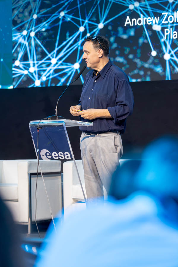 ESA_DAY1_262