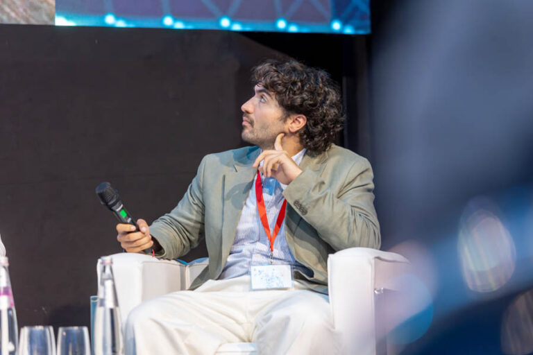 ESA_DAY1_294