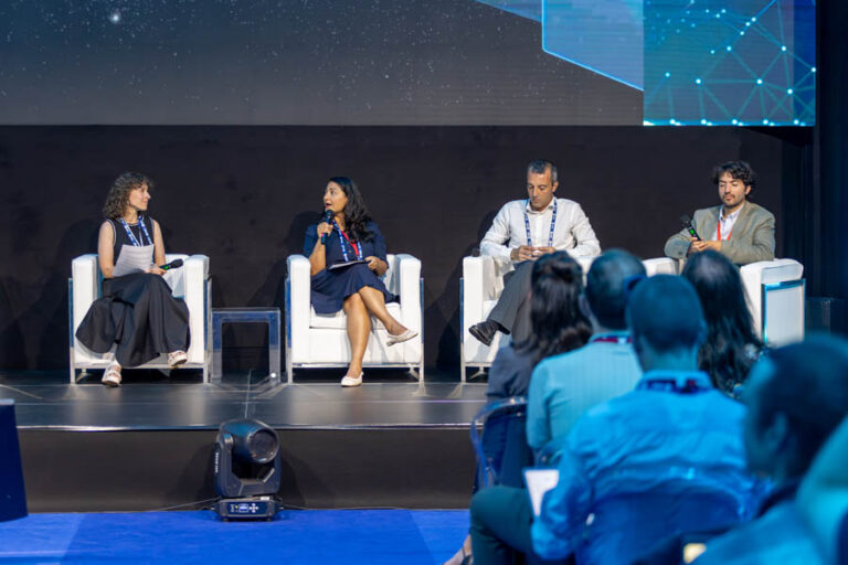 ESA_DAY1_299
