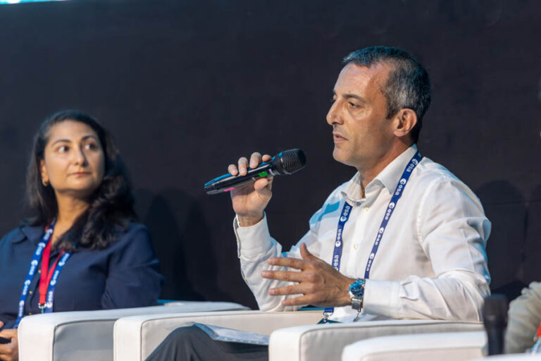 ESA_DAY1_302