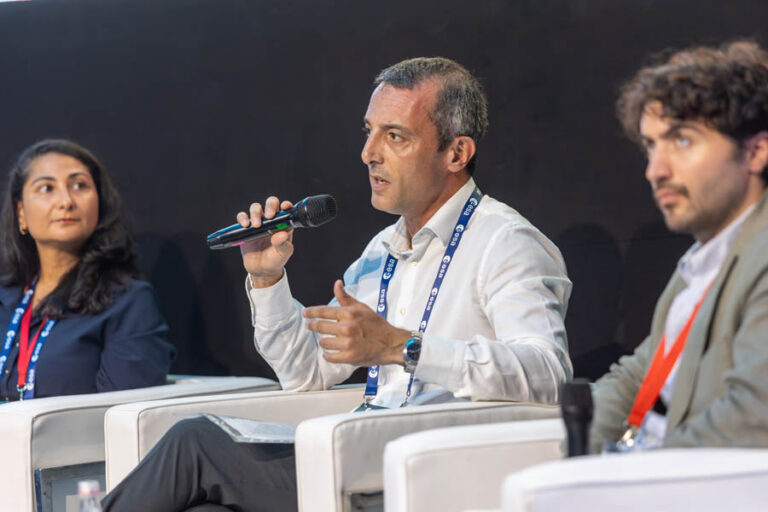ESA_DAY1_304