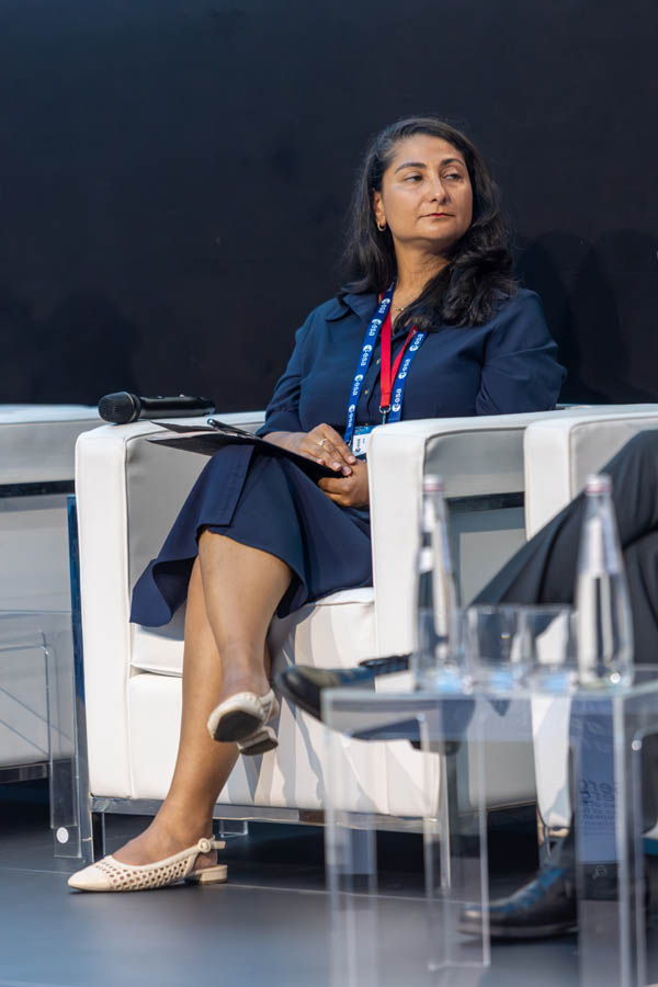 ESA_DAY1_308
