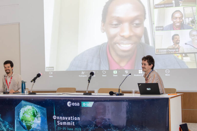 ESA_DAY1_338