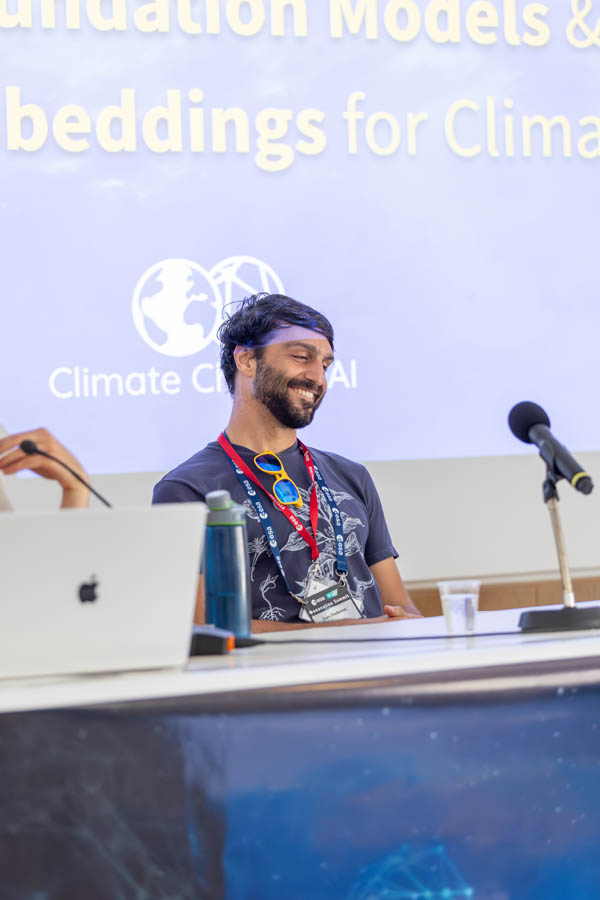 ESA_DAY1_345