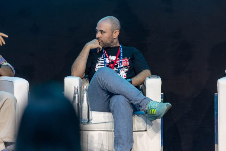 ESA_DAY1_373