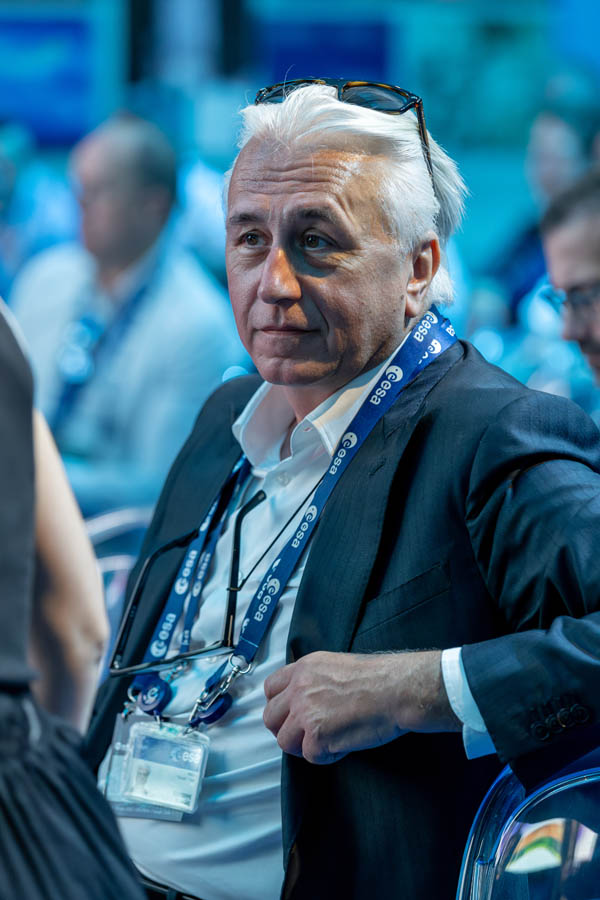 ESA_DAY1_526