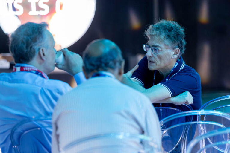 ESA_DAY2_011