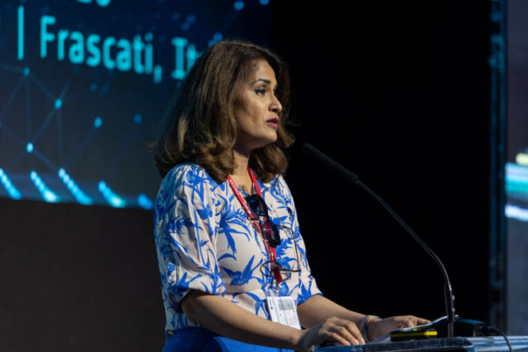 ESA_DAY2_025