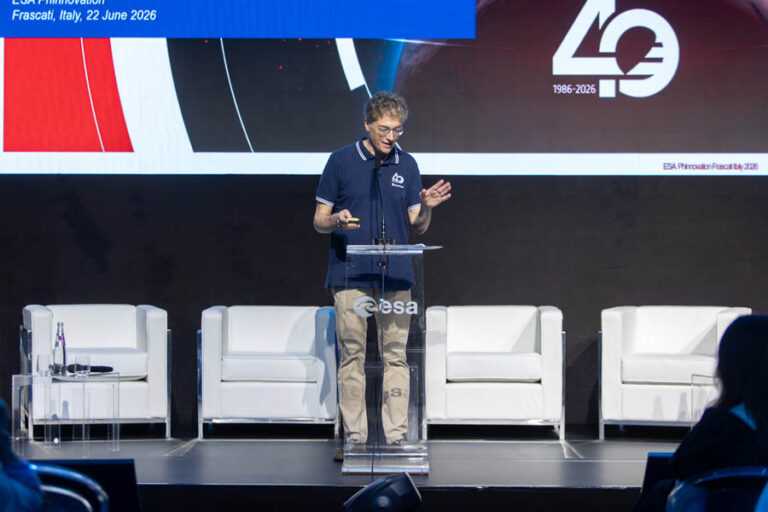 ESA_DAY2_027