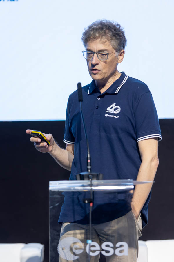 ESA_DAY2_028