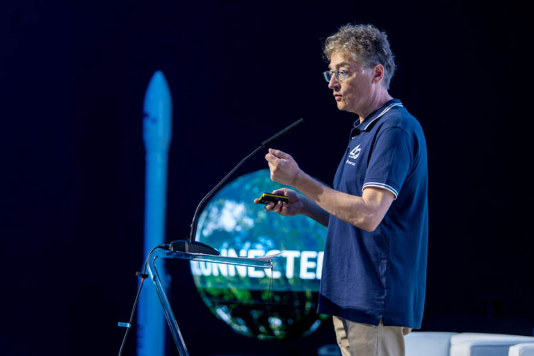 ESA_DAY2_036