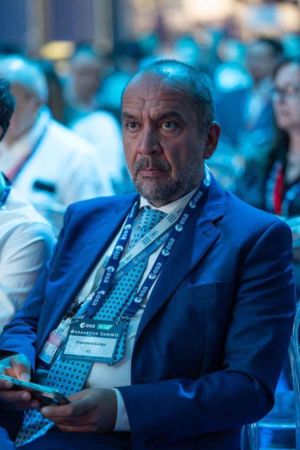 ESA_DAY2_043