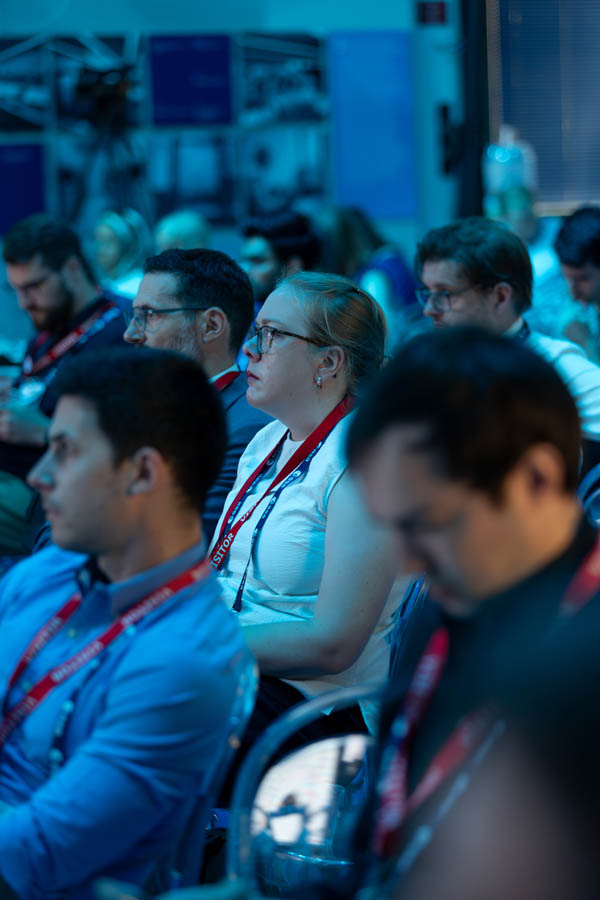 ESA_DAY2_051