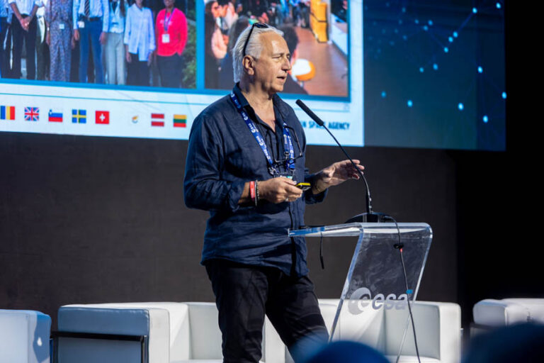 ESA_DAY2_056