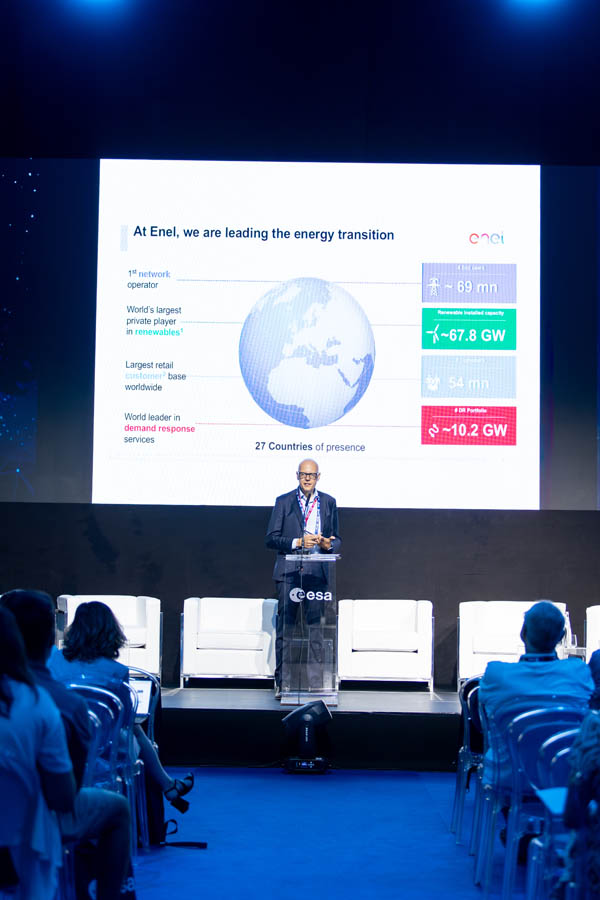 ESA_DAY2_071
