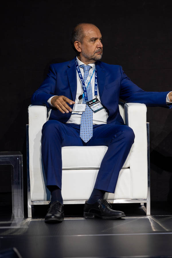 ESA_DAY2_082