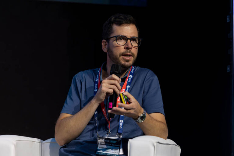 ESA_DAY2_093