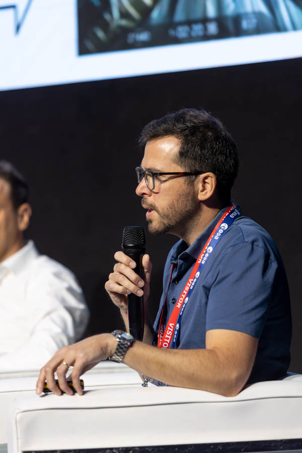 ESA_DAY2_098