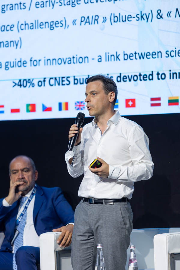 ESA_DAY2_107