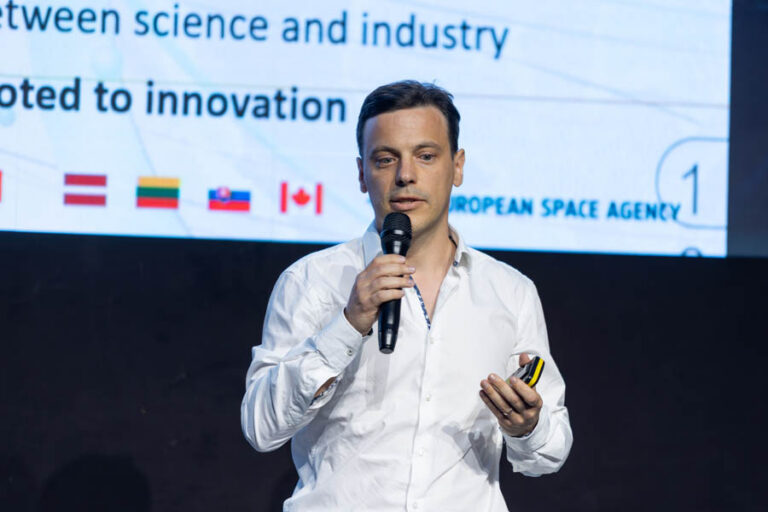 ESA_DAY2_110