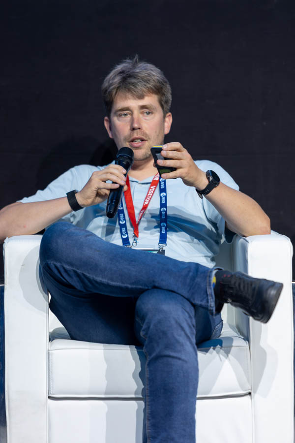 ESA_DAY2_134