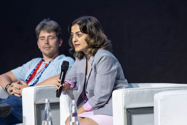 ESA_DAY2_136