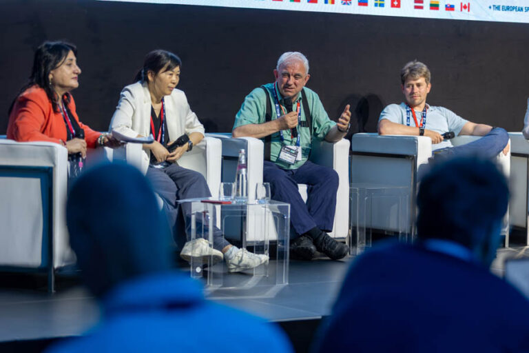 ESA_DAY2_174