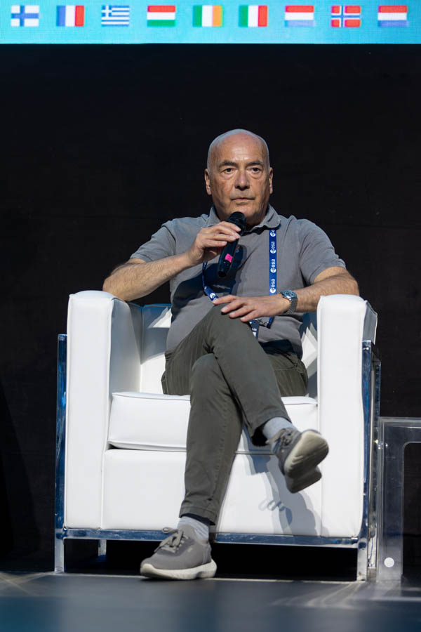 ESA_DAY2_184