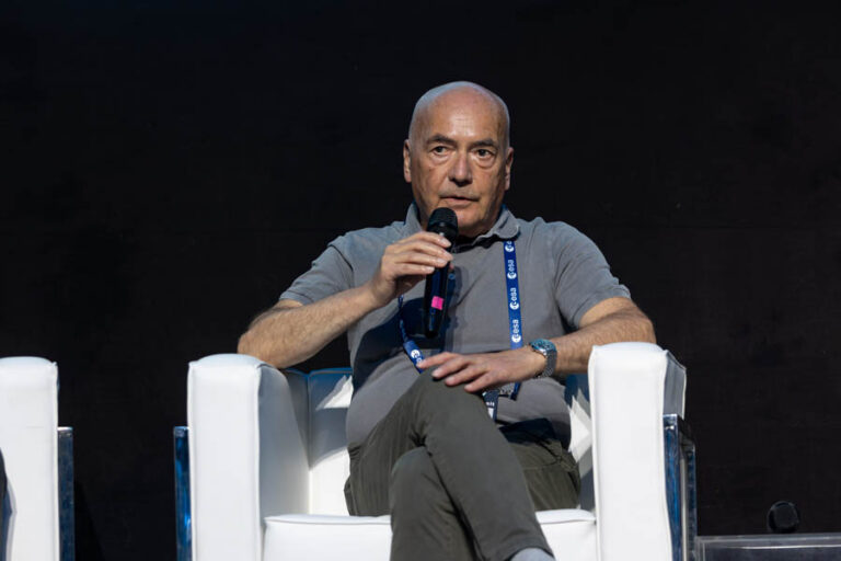 ESA_DAY2_185