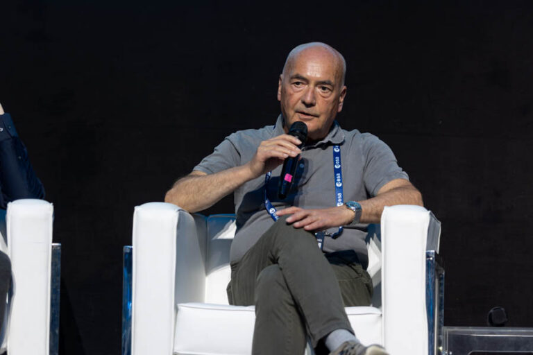 ESA_DAY2_187