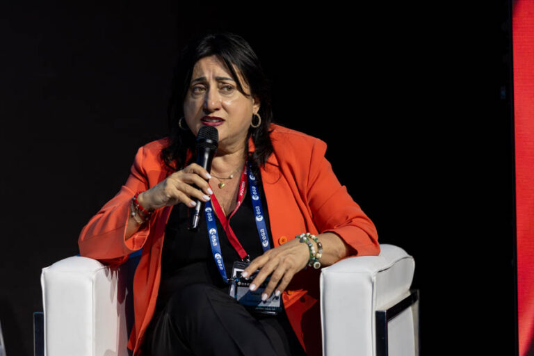 ESA_DAY2_203