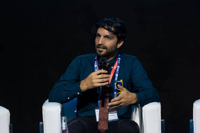 ESA_DAY2_210