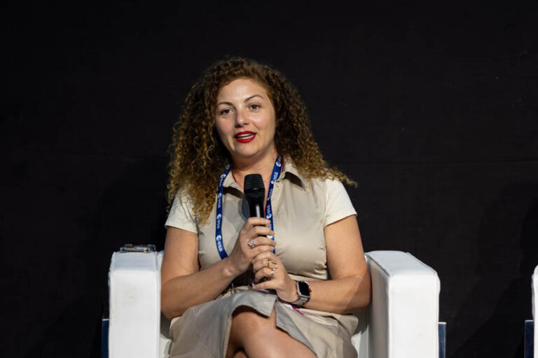 ESA_DAY2_217