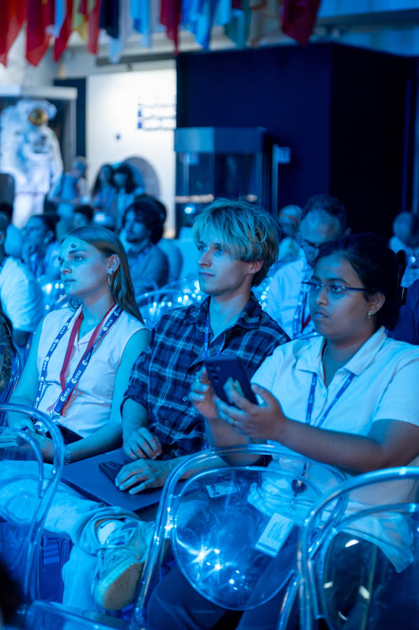 ESA_DAY2_273