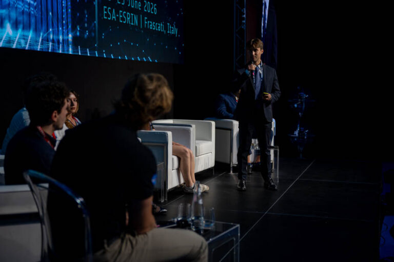 ESA_DAY2_294