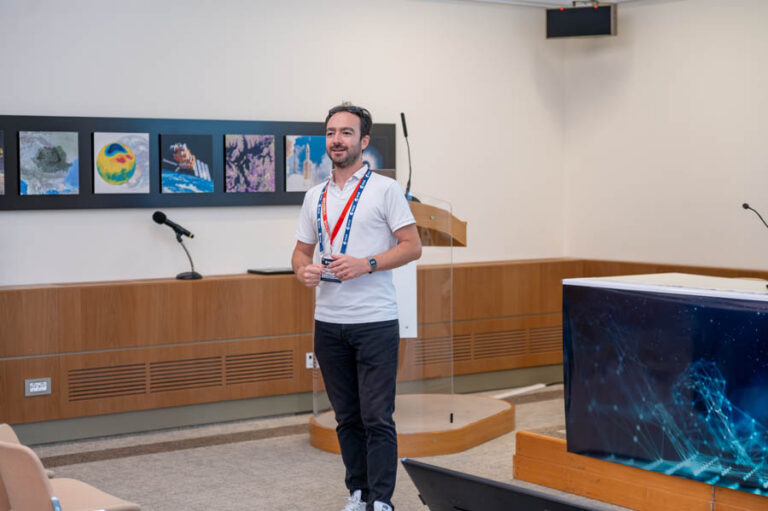ESA_DAY2_359
