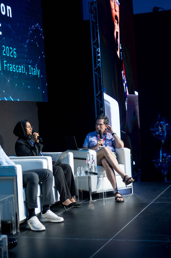 ESA_DAY2_376