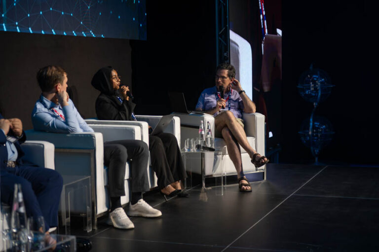 ESA_DAY2_377