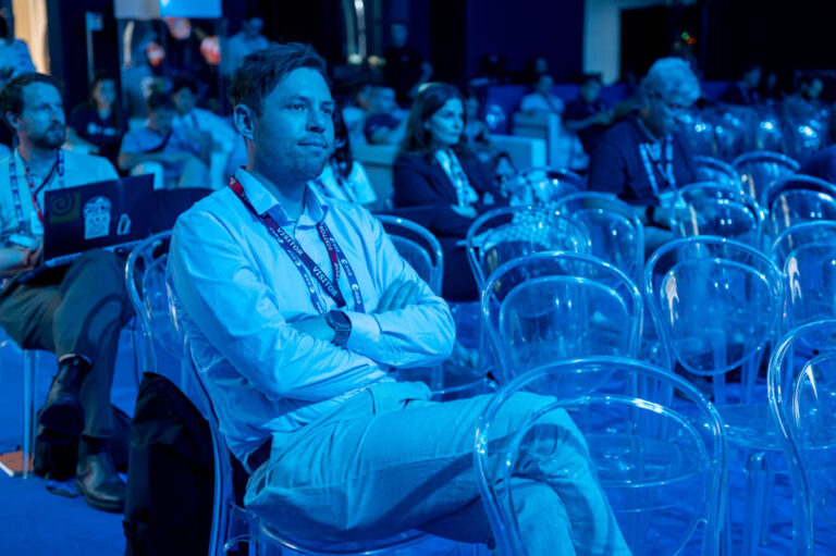 ESA_DAY2_381