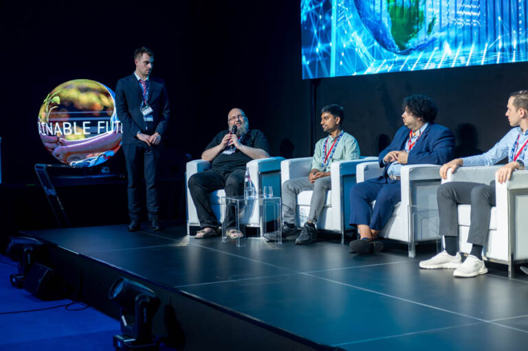 ESA_DAY2_385