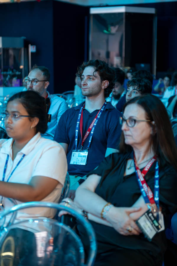 ESA_DAY2_404
