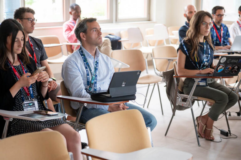 ESA_DAY2_406