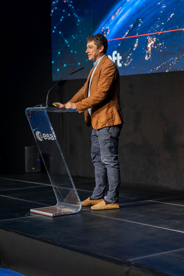 ESA_DAY3_059