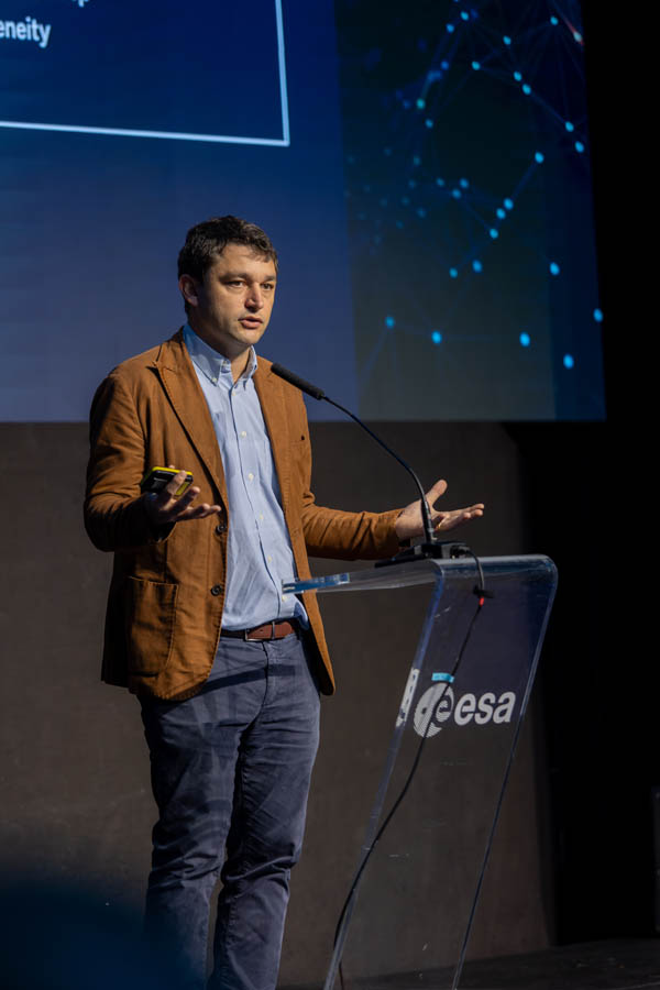 ESA_DAY3_079
