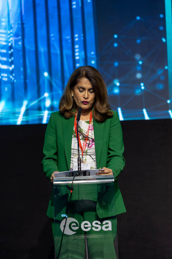 ESA_DAY3_105
