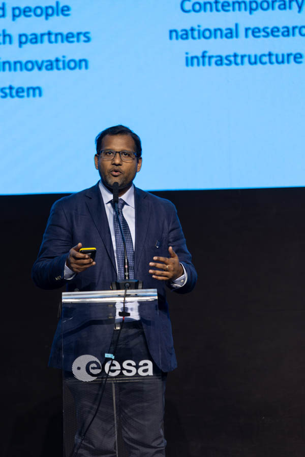 ESA_DAY3_172