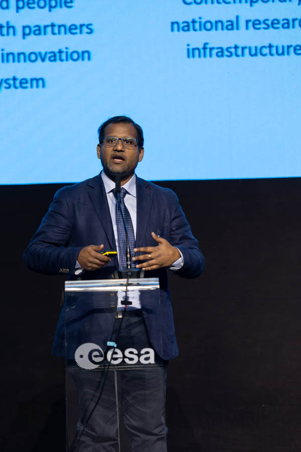 ESA_DAY3_173